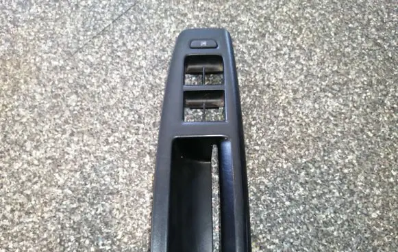 Volkswagen Polo IV 9N3 Front door window switch trim 6Q1867171F