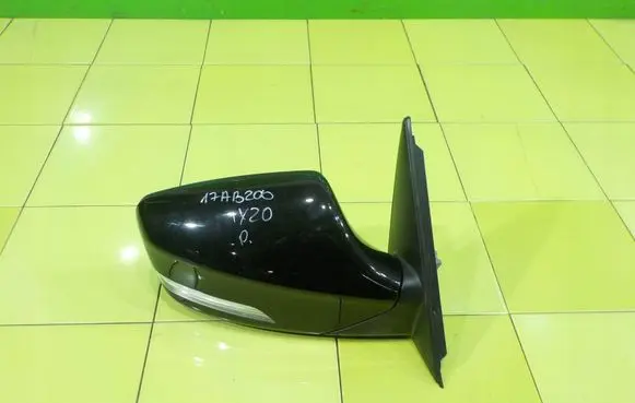 Hyundai ix20 Front door electric wing mirror PRAWE 17AB200