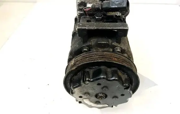 Audi A6 S6 C5 4B Air conditioning (A/C) compressor (pump) 4b0260805j