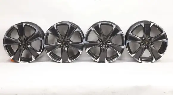 Seat Leon (5F) R19 alloy rim 