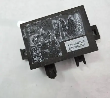 Volkswagen Golf III Immobilizer control unit/module 1H0953257B 008VWZ3Z0 S0456893Z