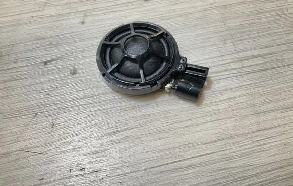 Audi Q3 8U Front door high frequency speaker 8X0035399C 100017100
