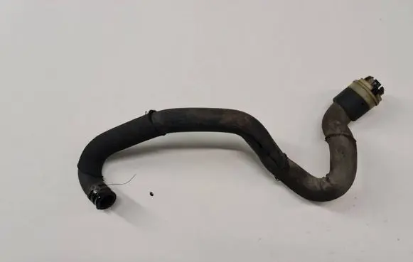 Opel Zafira B Engine coolant pipe/hose 13124308 643293970