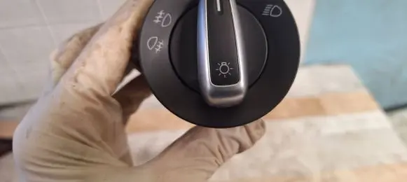 Light switch