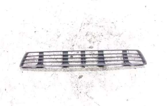 Audi A4 S4 B5 8D Front bumper lower grill 8D0807683