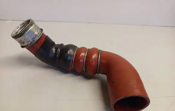 Audi A4 S4 B7 8E 8H Intercooler hose/pipe 
