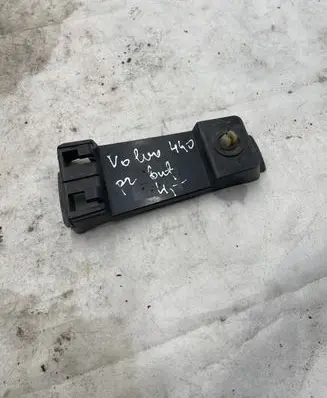 Volvo 440 Front bumper mounting bracket 433214