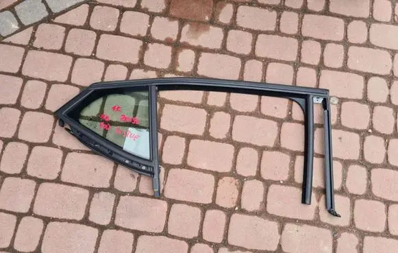 Opel Astra K Front windscreen/windshield window 