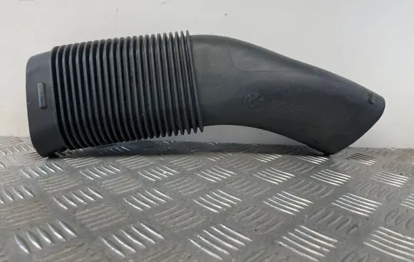 BMW X5 E70 Air intake duct part 7812058 13717812058 1371781205801