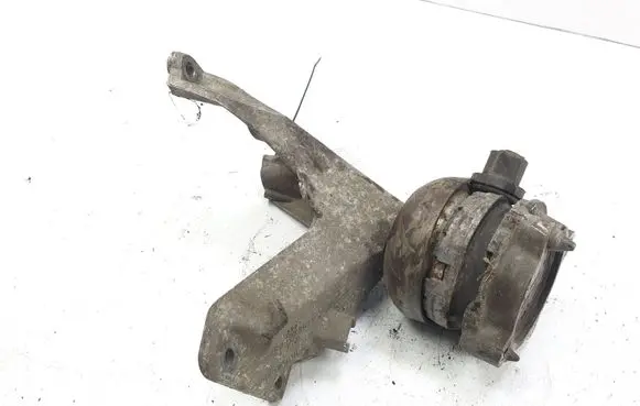 Audi A8 S8 D3 4E Engine mounting bracket 4E0199308RH 4E0199381