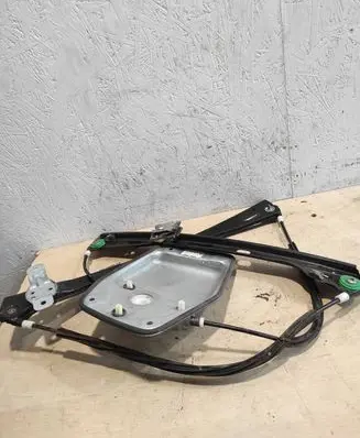 Volkswagen Golf V Sliding door window regulator with motor 1K5837461B