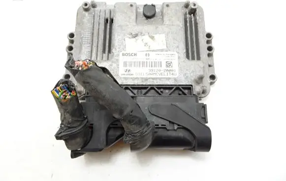 Hyundai ix35 Engine control unit/module 391202A001 1039S59666 0281019639