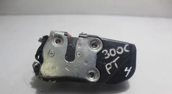 Chrysler 300 - 300C Rear door lock