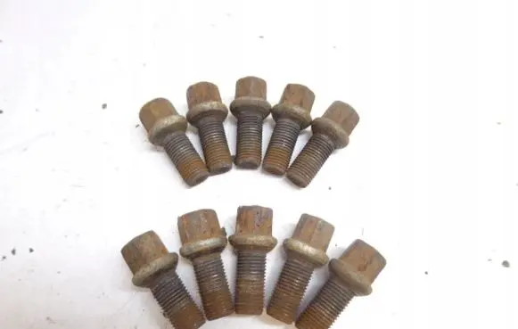Audi A4 S4 B6 8E 8H Nuts/bolts 8D0601139D