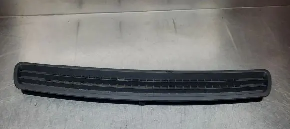 Nissan Qashqai Dashboard side air vent grill/cover trim