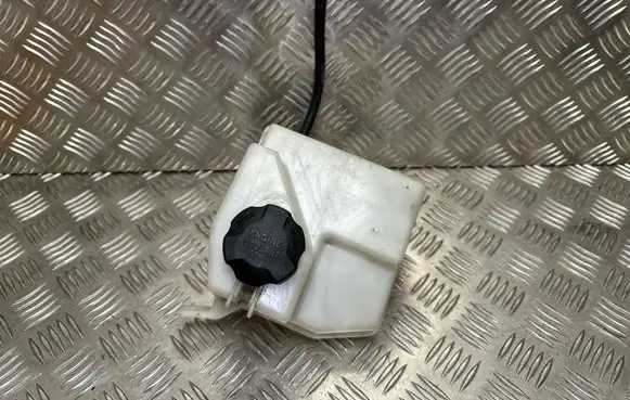 KIA Ceed Coolant expansion tank/reservoir 25430A2000