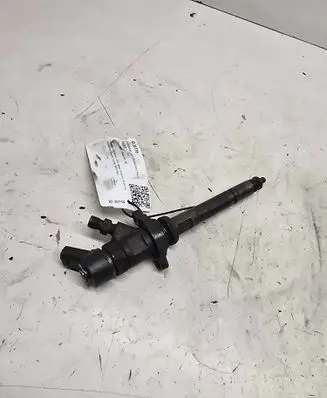 Ford Focus C-MAX Fuel injector 0445110239