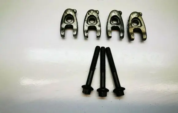 Nissan Qashqai Fuel Injector clamp holder 