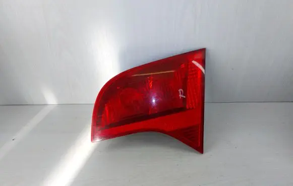 Audi A4 S4 B7 8E 8H Tailgate rear/tail lights 8E9945094