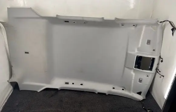 Land Rover Discovery Sport Headlining