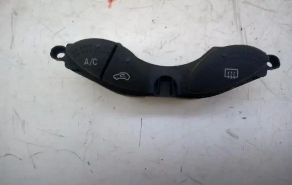 Ford Focus Electric window control switch 98ag19a945bf