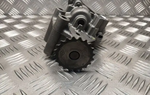 Renault Espace IV Oil pump 8200345633 8200345757 8200346592