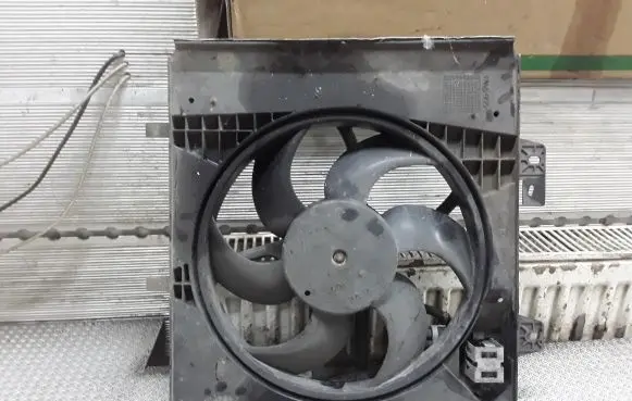 Citroen C3 Electric radiator cooling fan 9653804080