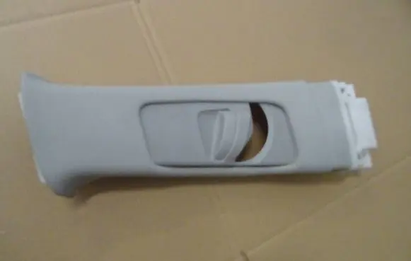 Toyota Avensis T250 (B) pillar trim (top)