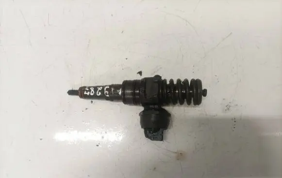 Nissan Primera Fuel injector 038130073 0414720037