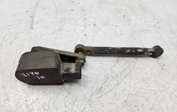 Mercedes-Benz Vito Viano W639 Headlight/headlamp level sensor A9065420118
