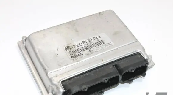 Audi A4 S4 B5 8D Engine control unit/module 8D0907558B 0261204774