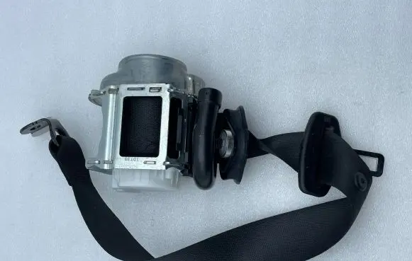 Mercedes-Benz GLE W167 Rear seatbelt A1678603100 1068894