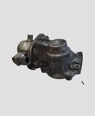 Mercedes-Benz E W212 Fuel injection high pressure pump A2760700430 0261520062 2005767688