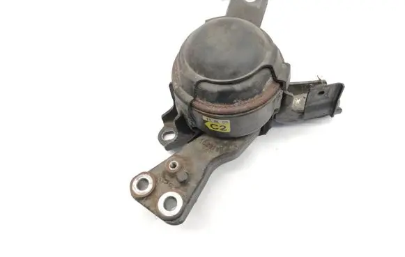 Engine mount bracket