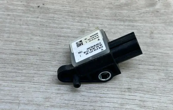 Porsche Panamera (970) Airbag deployment crash/impact sensor 97061822102