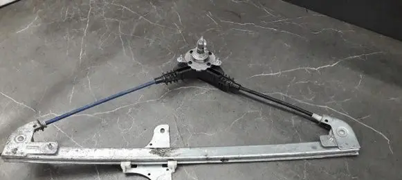 Opel Agila A Front window lifting mechanism without motor