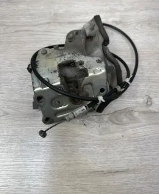 Toyota Previa (XR30, XR40) II Sliding door lock 