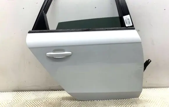 Audi A4 S4 B8 8K Rear door LS9R