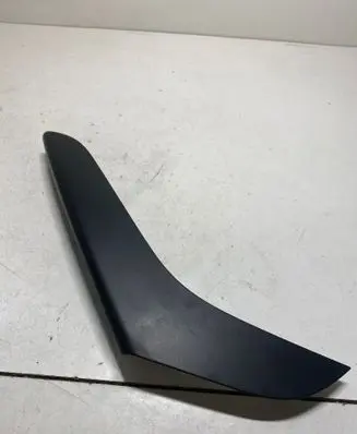 Volkswagen PASSAT B6 Rear door handle trim 3C4867372