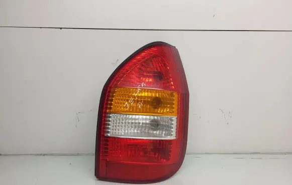 Opel Zafira A Rear/tail lights 62281 04E00L