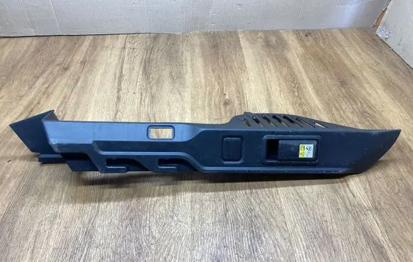 Jaguar F-Pace (D)pillar trim (top) HK8331013AC