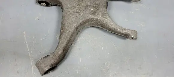 Audi A6 C7 Rear control arm 8r0505312f