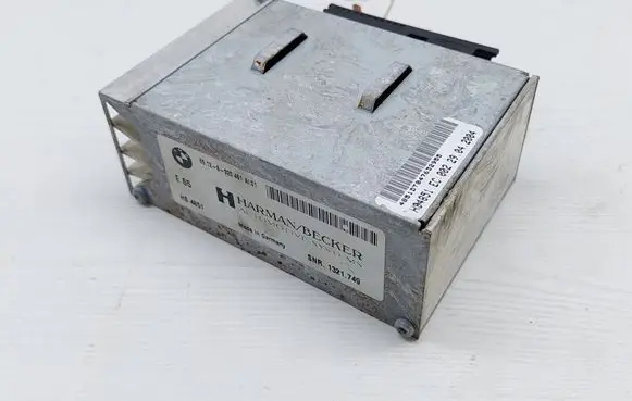 BMW 7 E65 E66 Sound amplifier 6920461 65126920461 H84851