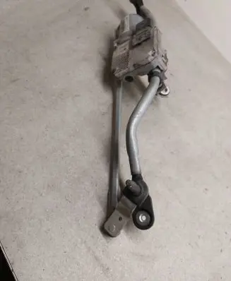Audi A4 S4 B8 8K Front wiper linkage and motor 8K1955119A 8T1955119