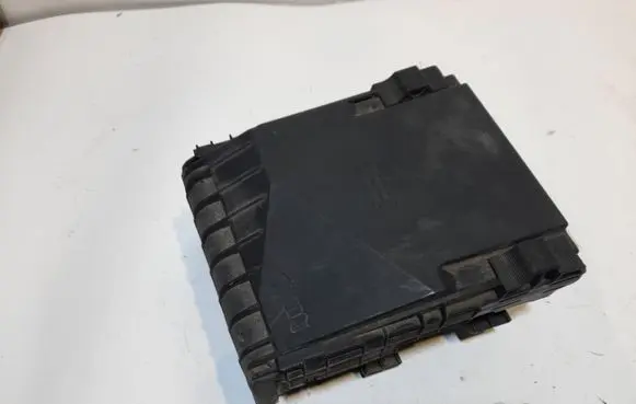 Audi TT TTS Mk2 Fuse box set 8J0937124 1K0937132