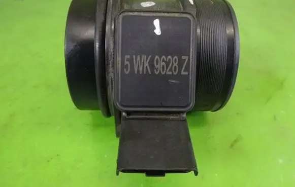 Citroen C5 Mass air flow meter 5WK9628Z