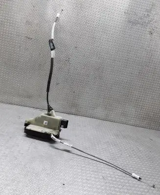 Citroen DS5 Front door lock 45027185