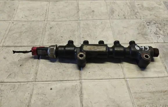 Ford Focus C-MAX Fuel main line pipe 9648580880 032670517903117028211