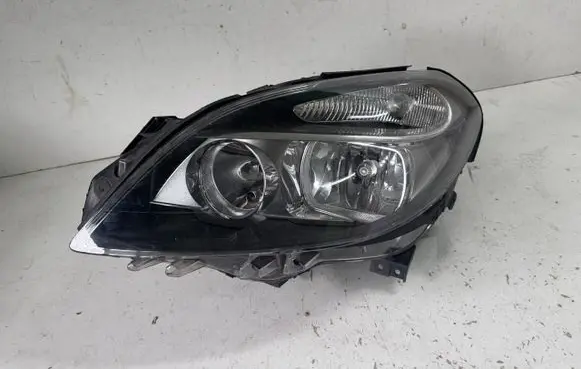 Mercedes-Benz C W204 Headlight/headlamp a2468200161