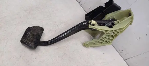BMW X6 F16 Brake pedal 6791900 07032017 4010403B